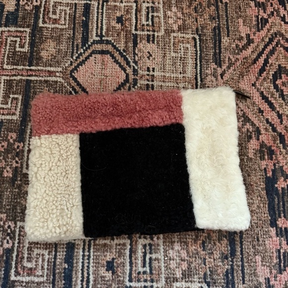Primecut Shearling Multicolored Patchwork Zippered Clutch